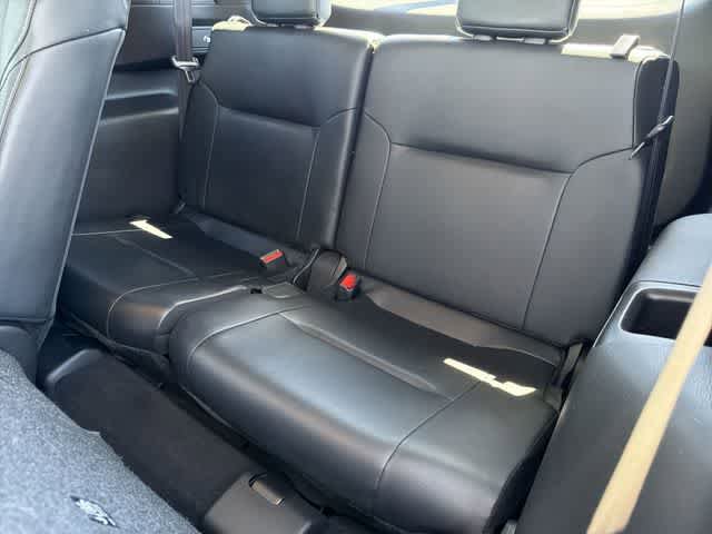 Used 2024 Mitsubishi Outlander SEL FWD image 11