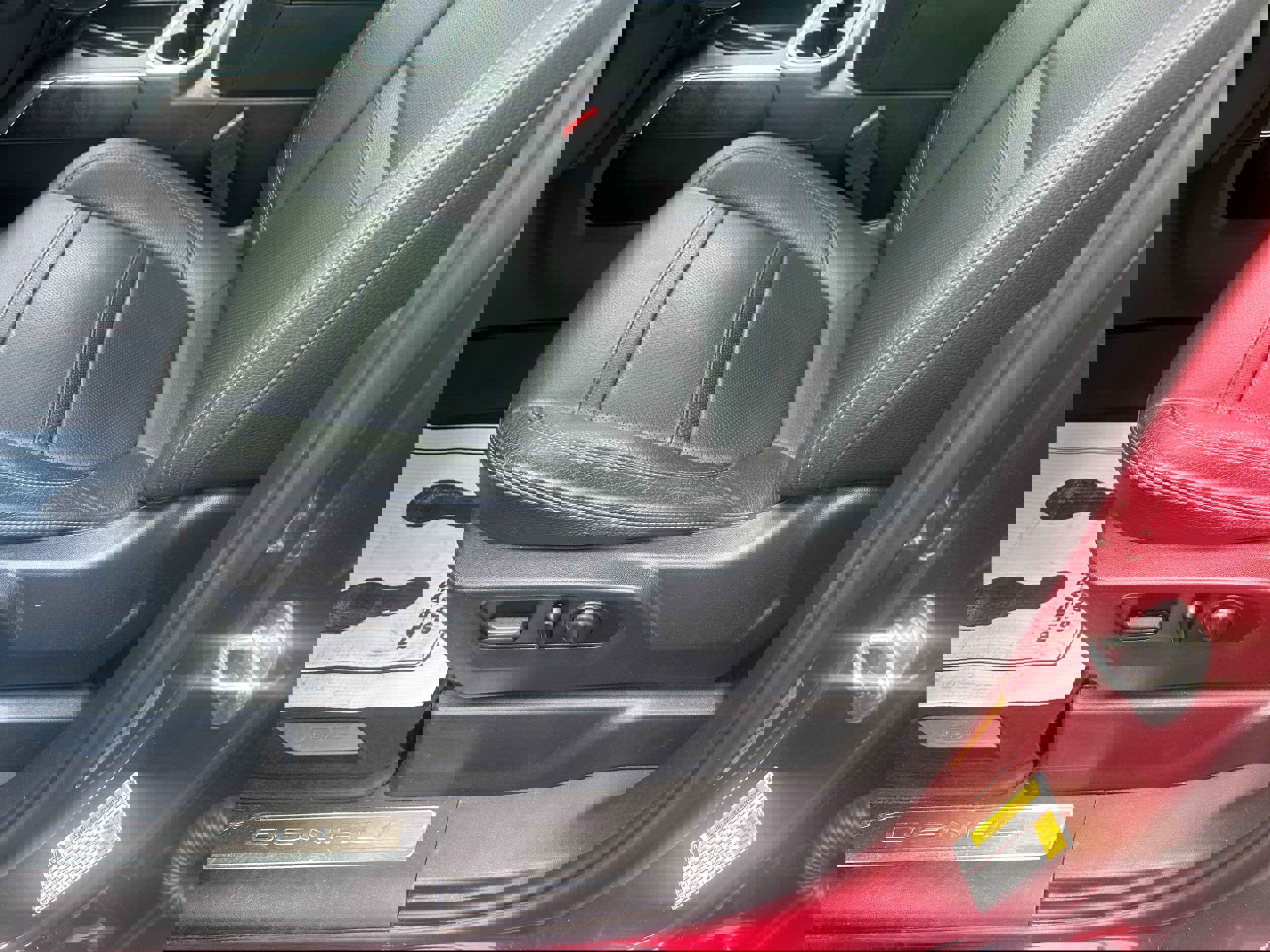 Used 2021 GMC Sierra 1500 Denali w/ Driver Alert Package II image 14