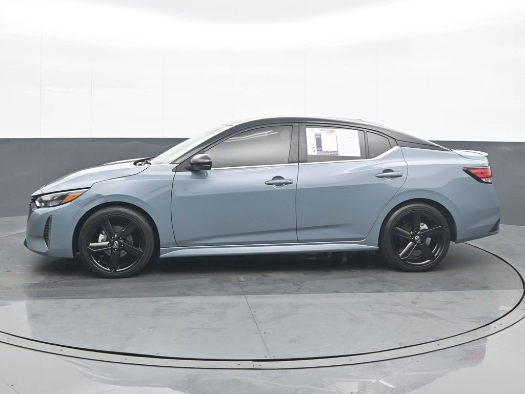 Used 2024 Nissan Sentra SR FWD image 3