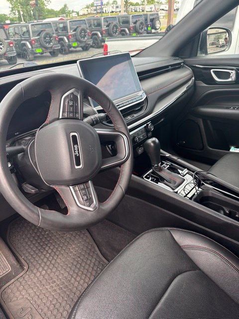 Used 2023 Jeep Compass Trailhawk w/ Trailhawk Elite Group AWD/4WD image 7