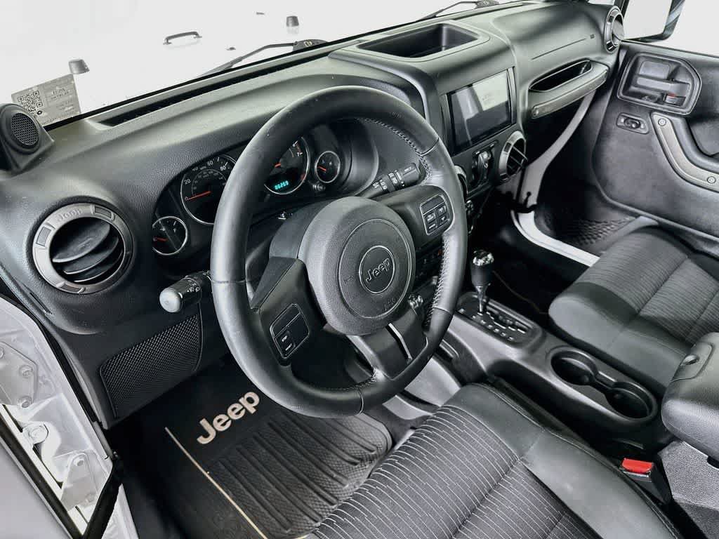 Used 2011 Jeep Wrangler Unlimited Sport AWD/4WD image 2