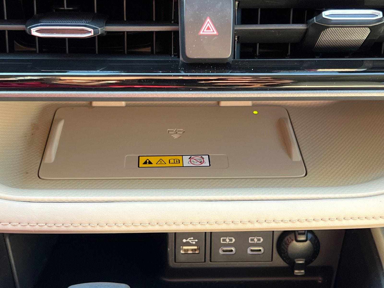 Used 2023 Toyota Highlander XLE FWD image 36