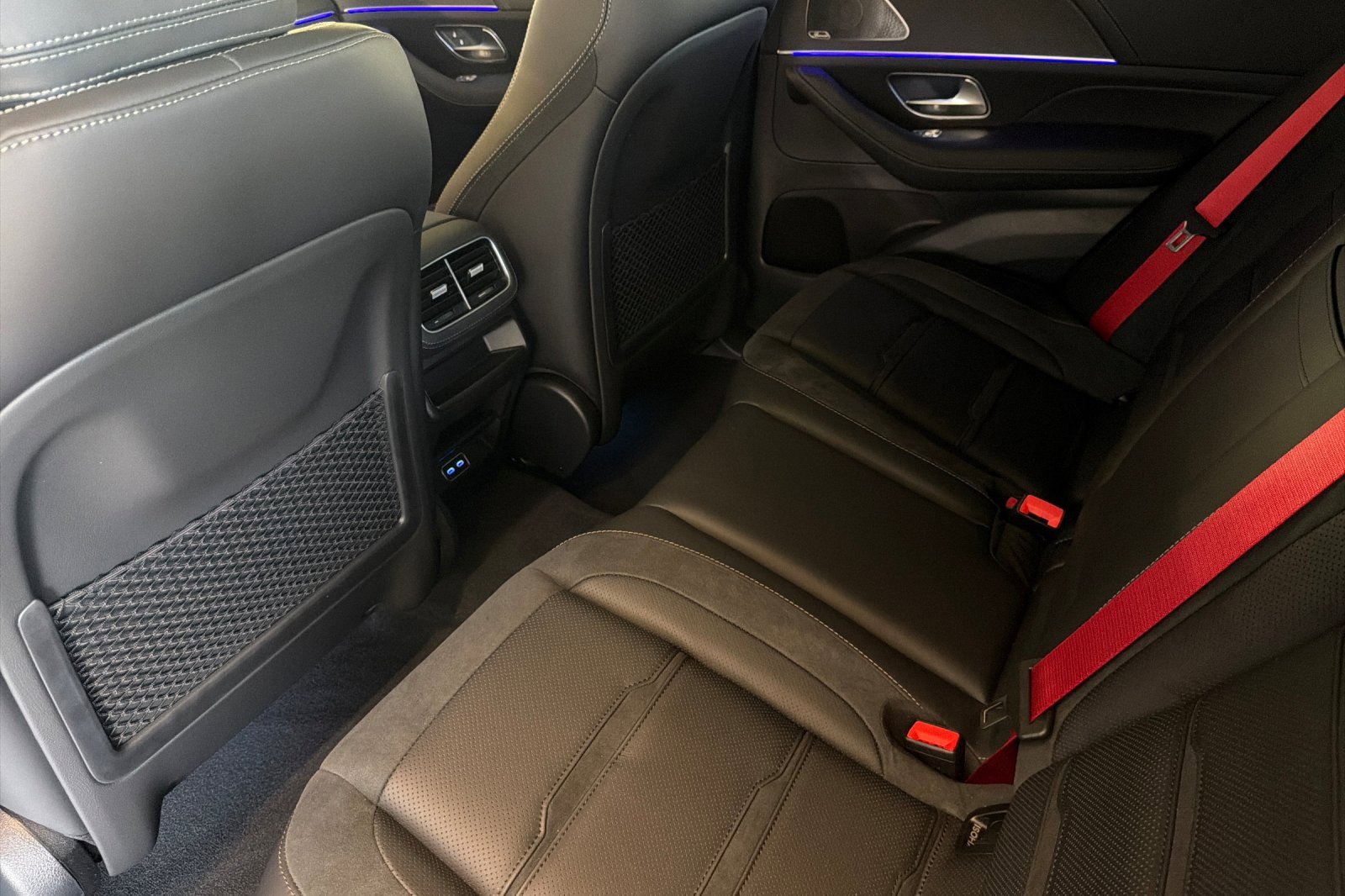 New 2026 Mercedes-Benz GLE 53 AMG 4MATIC Coupe image 11
