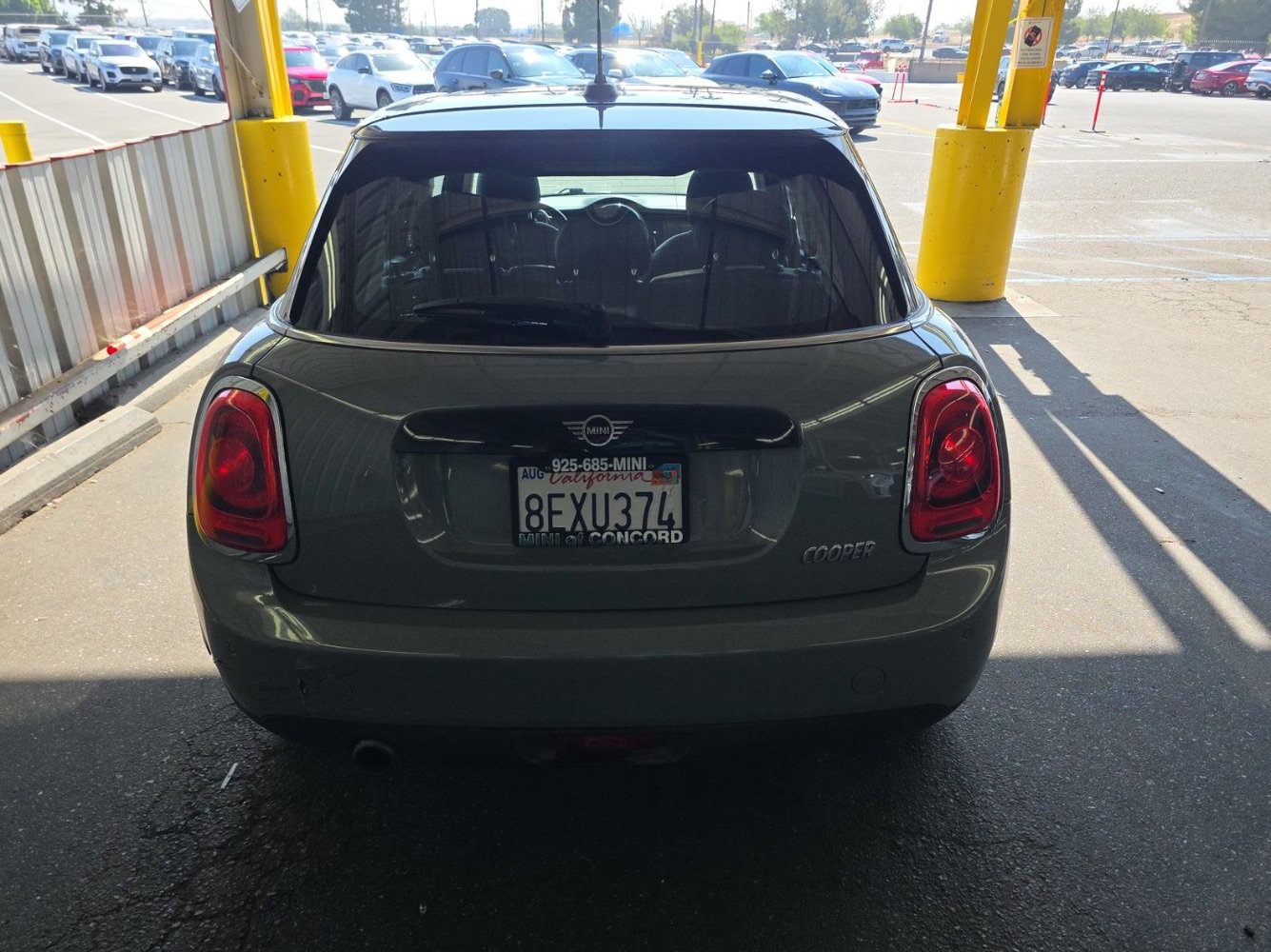 Used 2019 MINI Cooper 4-Door Hardtop FWD image 4