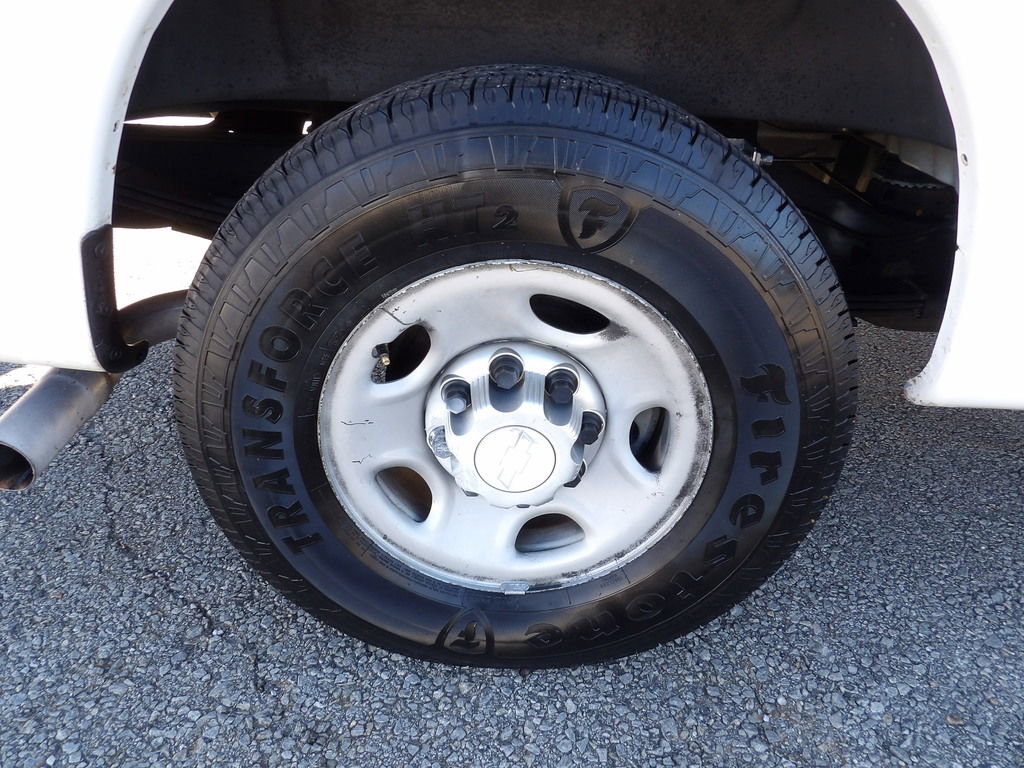 Used 2017 Chevrolet Express 2500 image 50