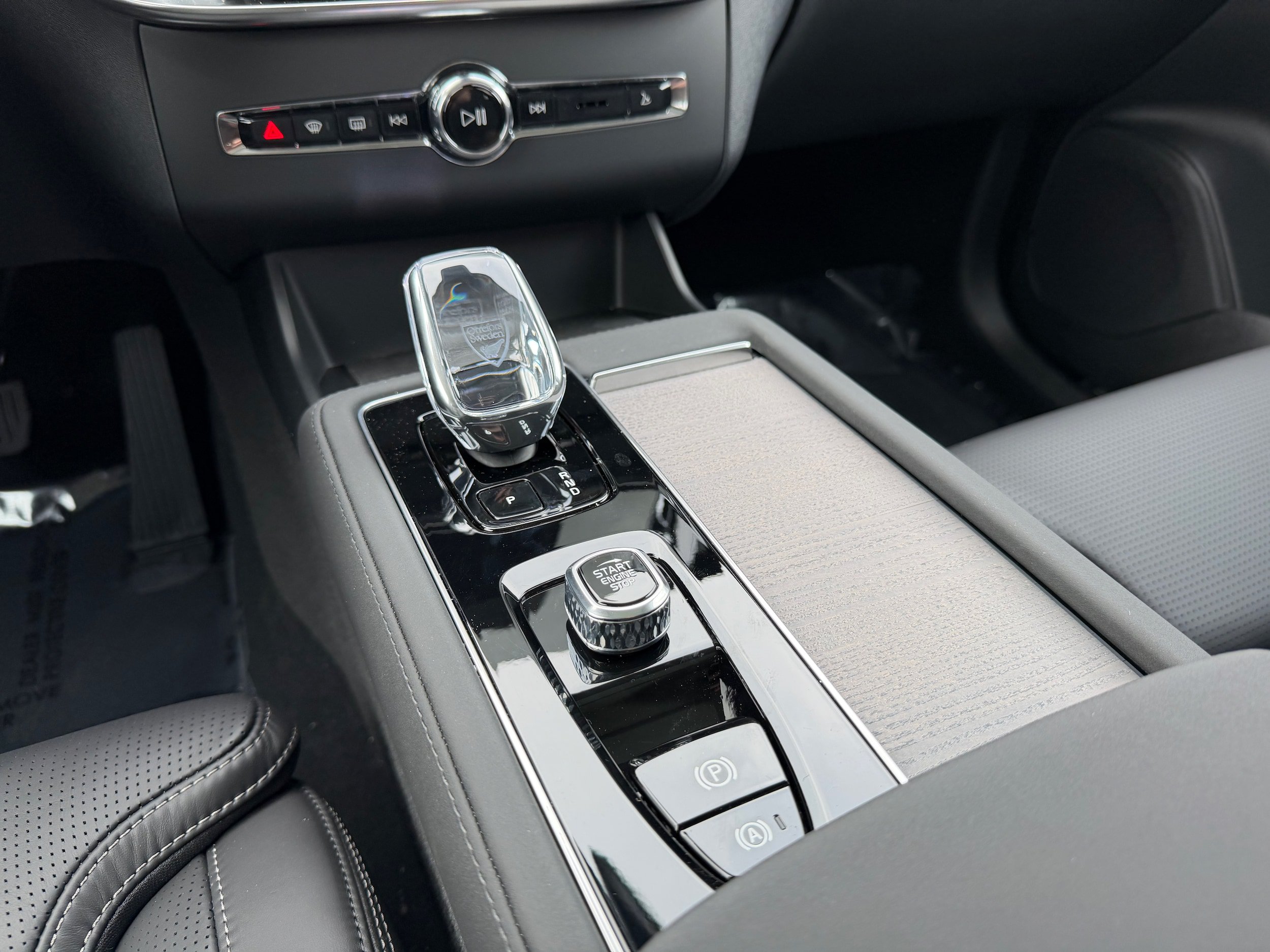 New 2026 Volvo XC90 B6 Ultra w/ Lounge Package AWD/4WD image 14
