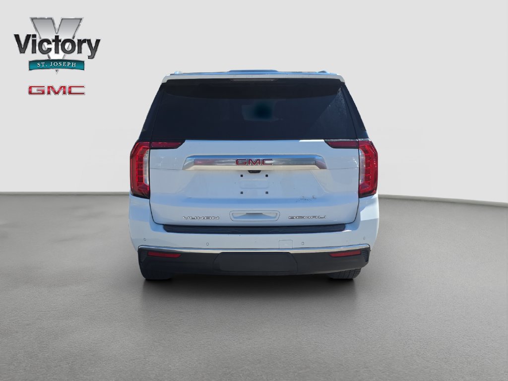 Used 2021 GMC Yukon Denali w/ Denali Premium Package AWD/4WD image 16