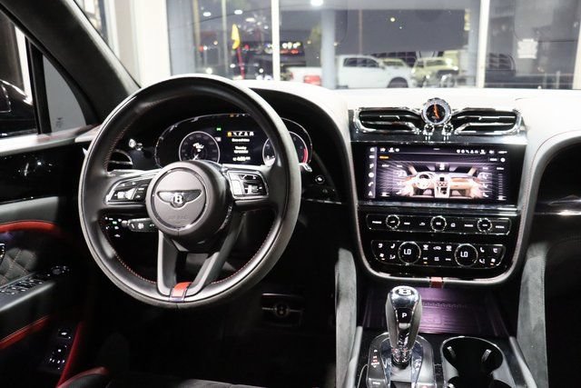 Used 2021 Bentley Bentayga Speed AWD/4WD image 41