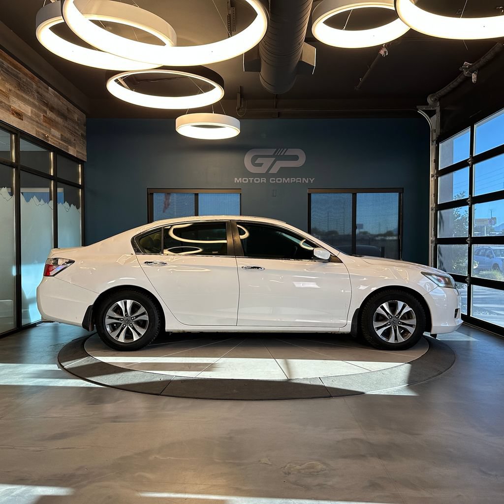 Used 2015 Honda Accord LX image 2