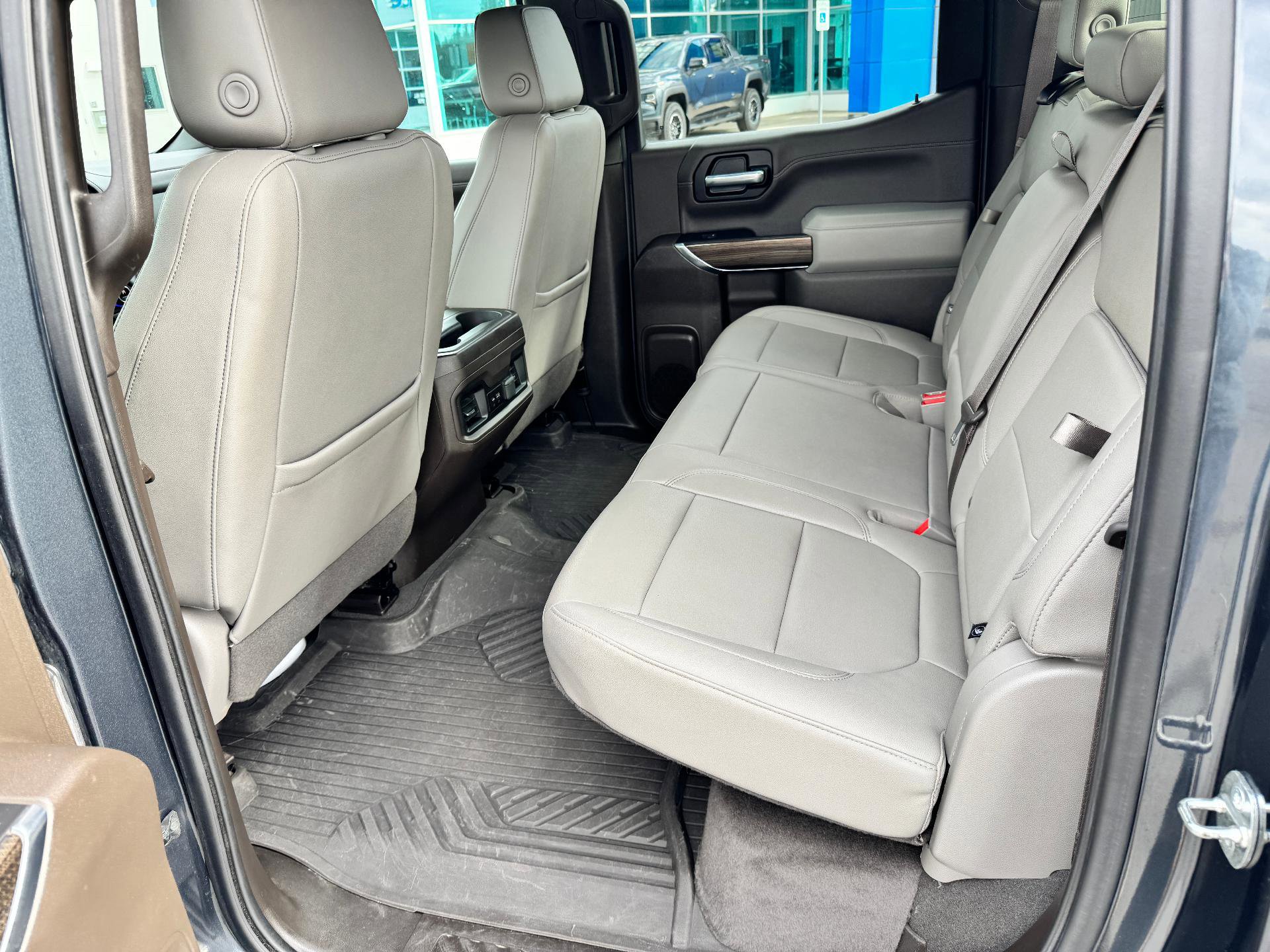 Used 2022 Chevrolet Silverado 1500 LT Trail Boss w/ Convenience Package II image 13