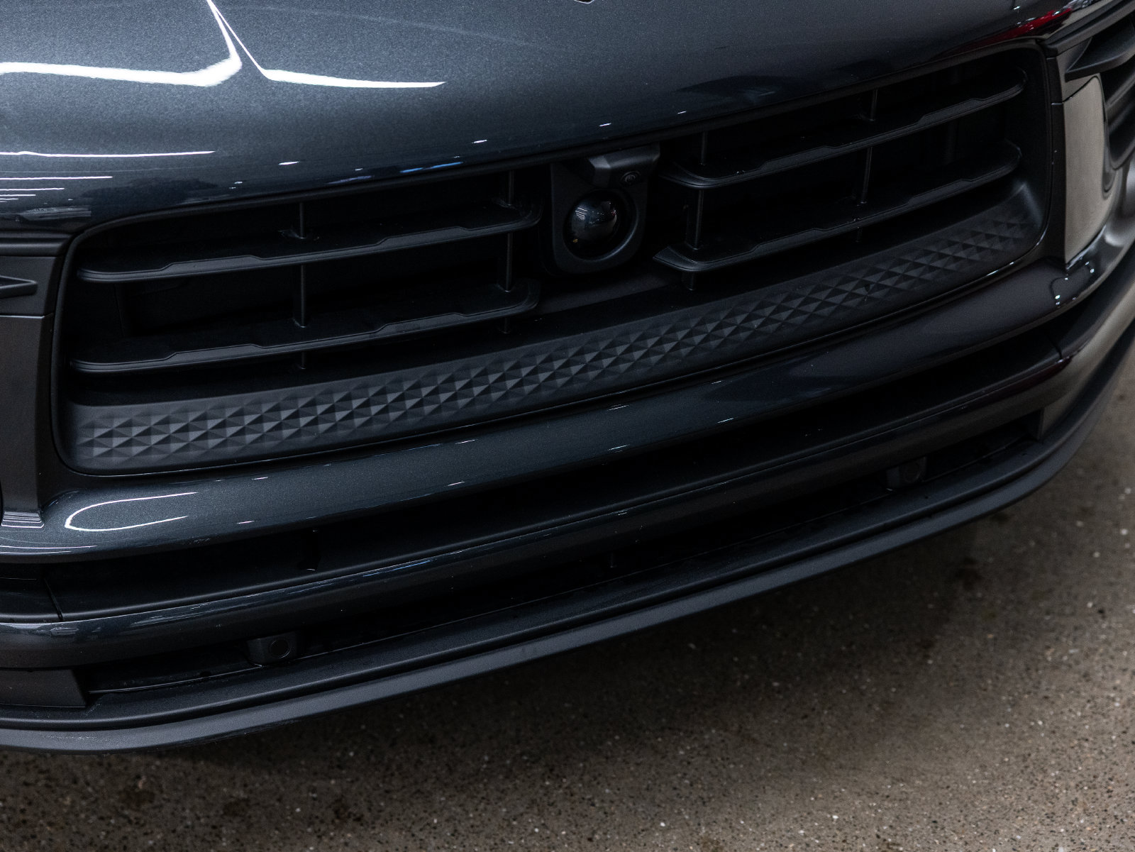 Certified 2026 Porsche Macan AWD/4WD image 17
