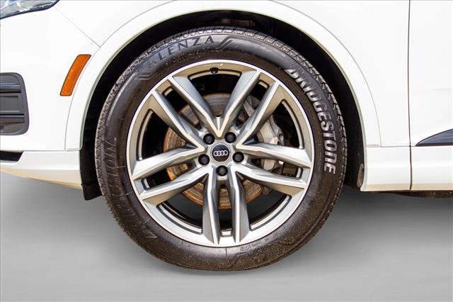 Used 2018 Audi Q7 3.0T Prestige AWD/4WD image 9