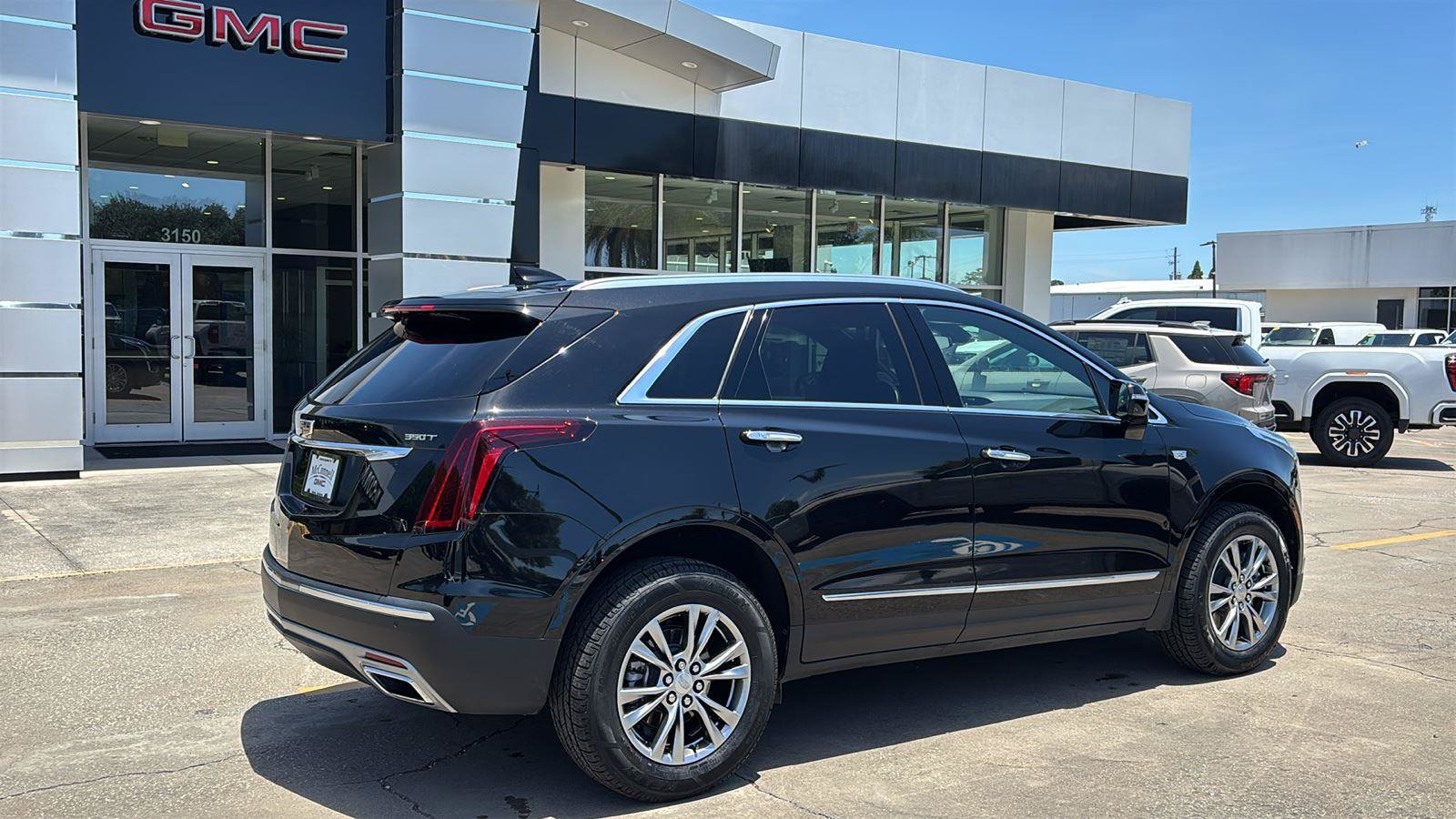 Certified 2023 Cadillac XT5 Premium Luxury FWD image 7