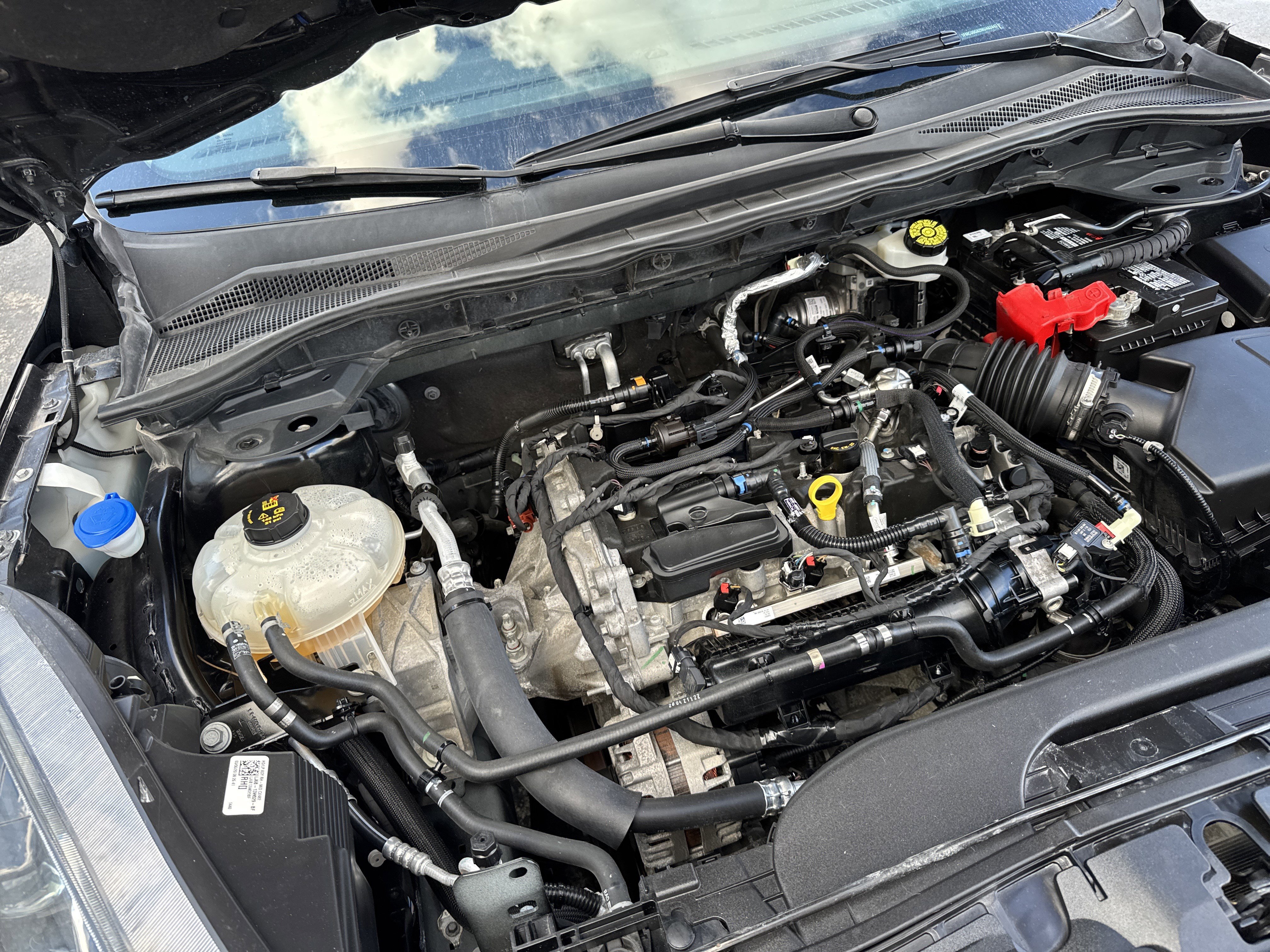 Used 2021 Ford Escape SE w/ SE Sport Appearance Package image 45