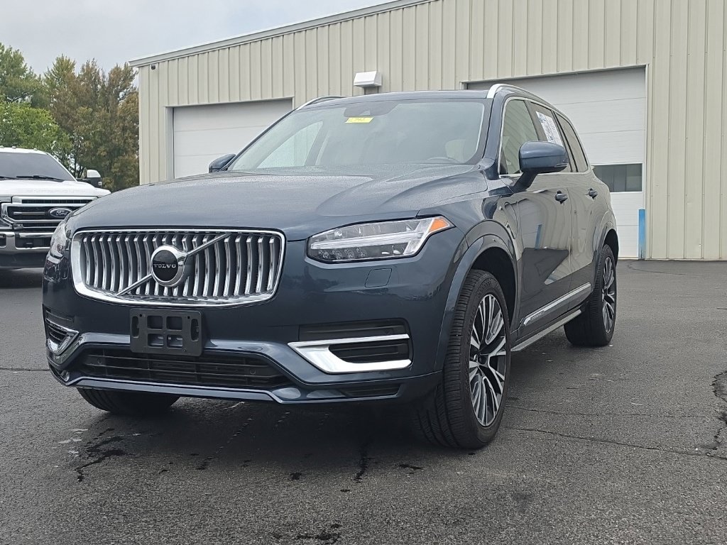 Used 2021 Volvo XC90 T8 Inscription Expression w/ Protection Package Premier AWD/4WD image 3