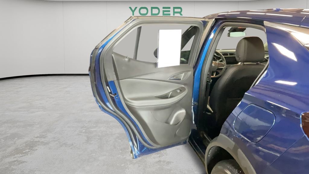 Used 2023 Buick Encore GX Preferred w/ Cold Weather Comfort Package AWD/4WD image 44