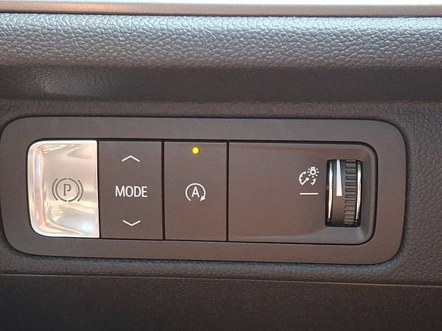 New 2026 Chevrolet Traverse LT w/ Midnight/Sport Edition FWD image 19