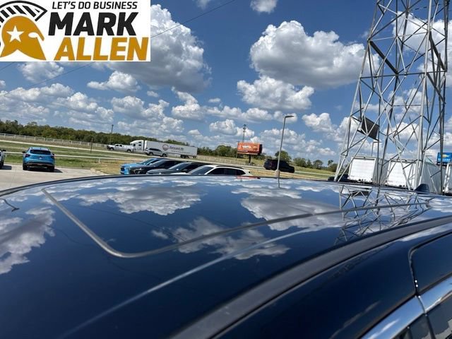 Used 2026 Chrysler Pacifica Limited FWD image 7