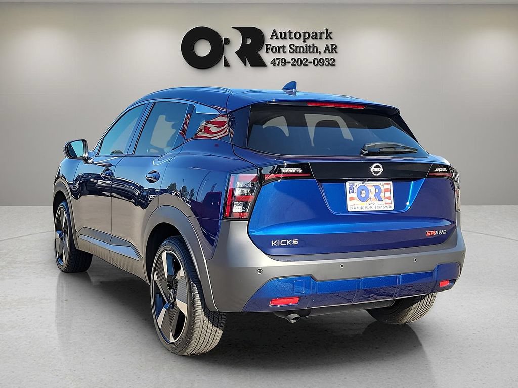Used 2025 Nissan Kicks SR w/ SR Premium Package AWD/4WD image 4