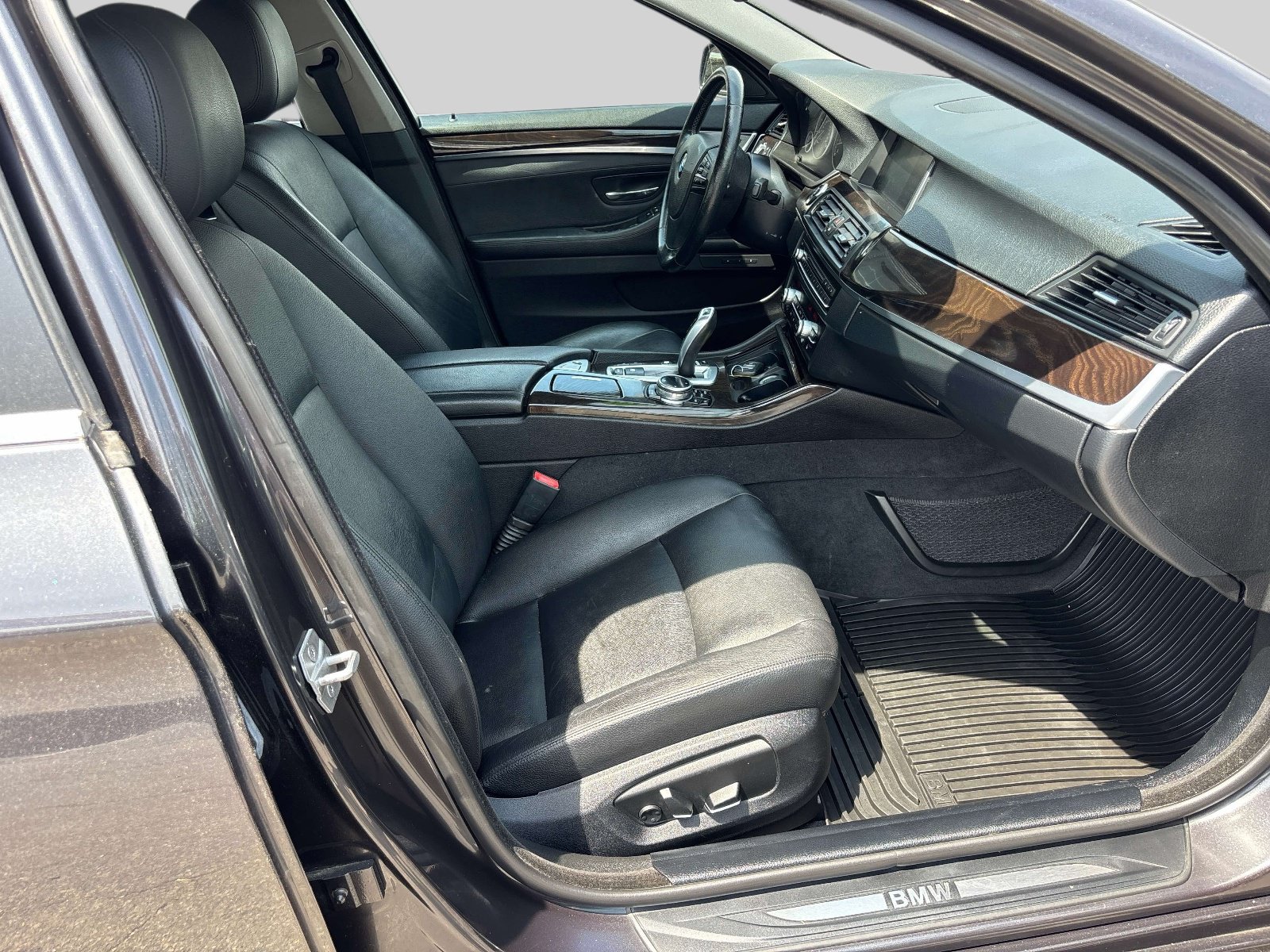 Used 2014 BMW 535i xDrive Sedan AWD/4WD image 14