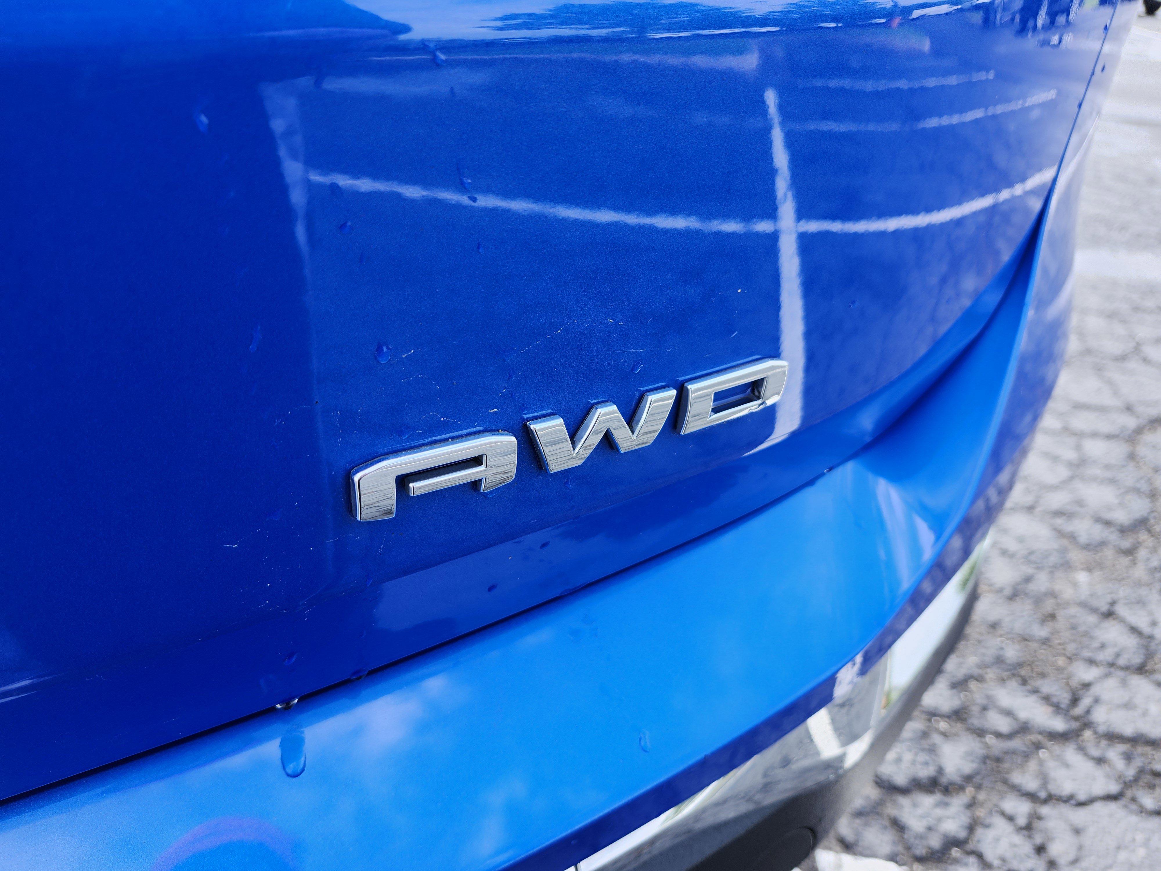 Used 2024 GMC Terrain SLT AWD/4WD image 23