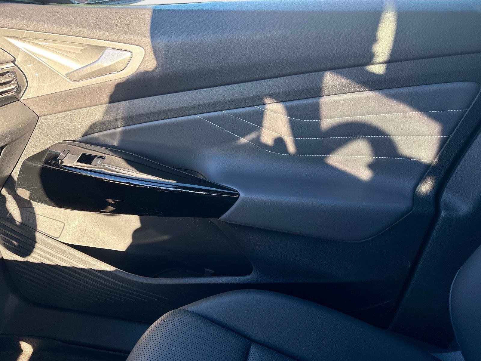 Certified 2023 Volkswagen ID.4 Pro S image 23