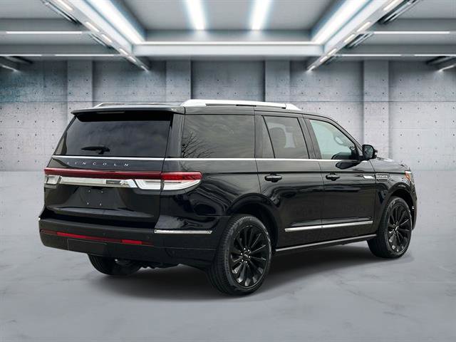 Certified 2023 Lincoln Navigator Reserve AWD/4WD image 6