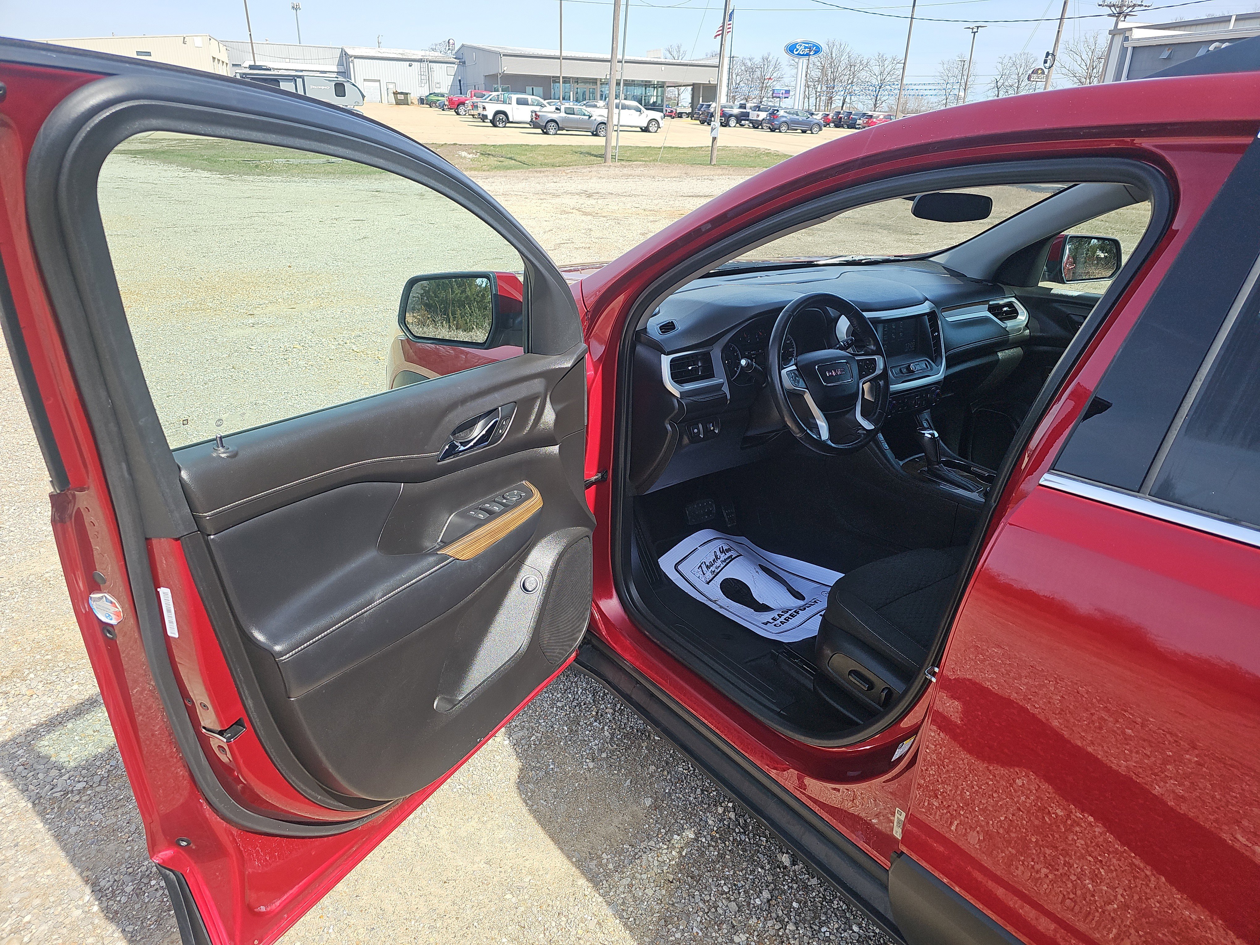 Used 2019 GMC Acadia SLE image 22