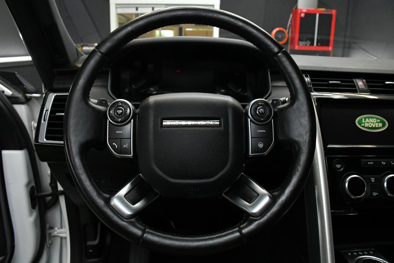 Used 2018 Land Rover Discovery HSE AWD/4WD image 20