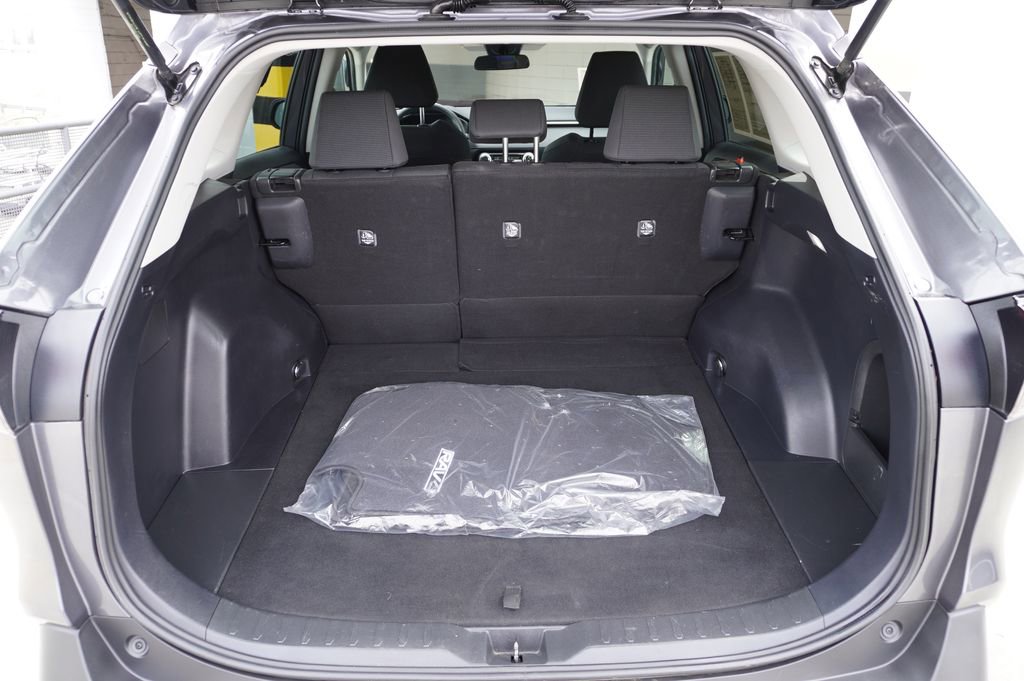 Certified 2025 Toyota RAV4 LE image 8
