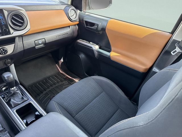Used 2018 Toyota Tacoma SR5 image 27