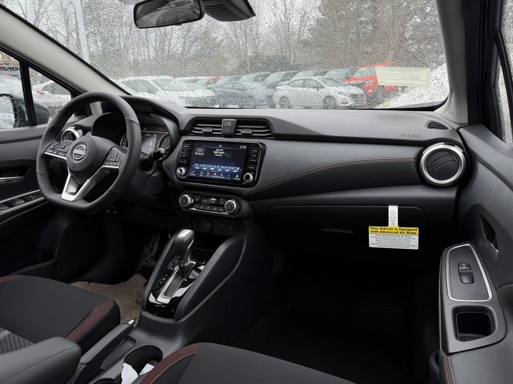 New 2025 Nissan Versa SR image 15