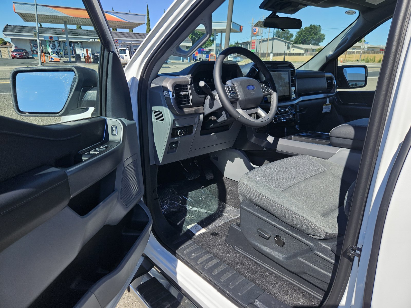 New 2026 Ford F150 XLT w/ XLT Chrome Appearance Package RWD image 18