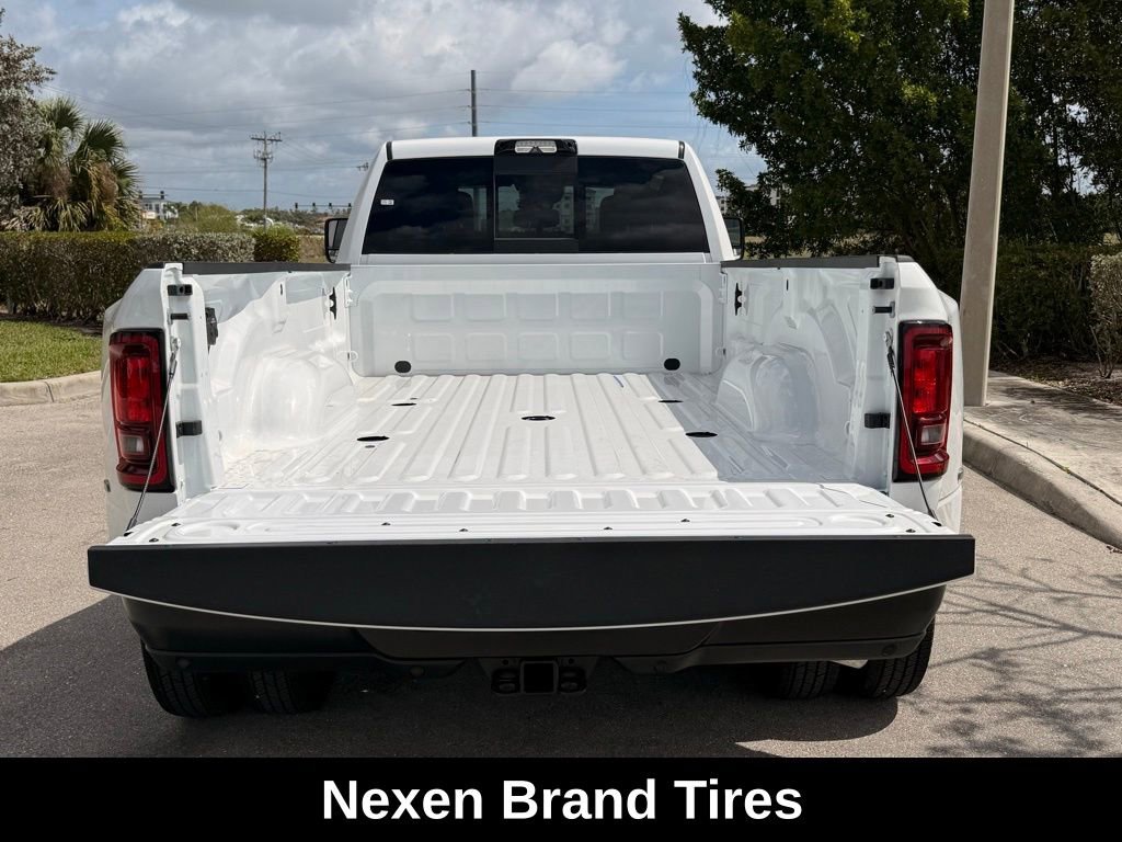 New 2026 RAM 3500 Tradesman AWD/4WD image 40
