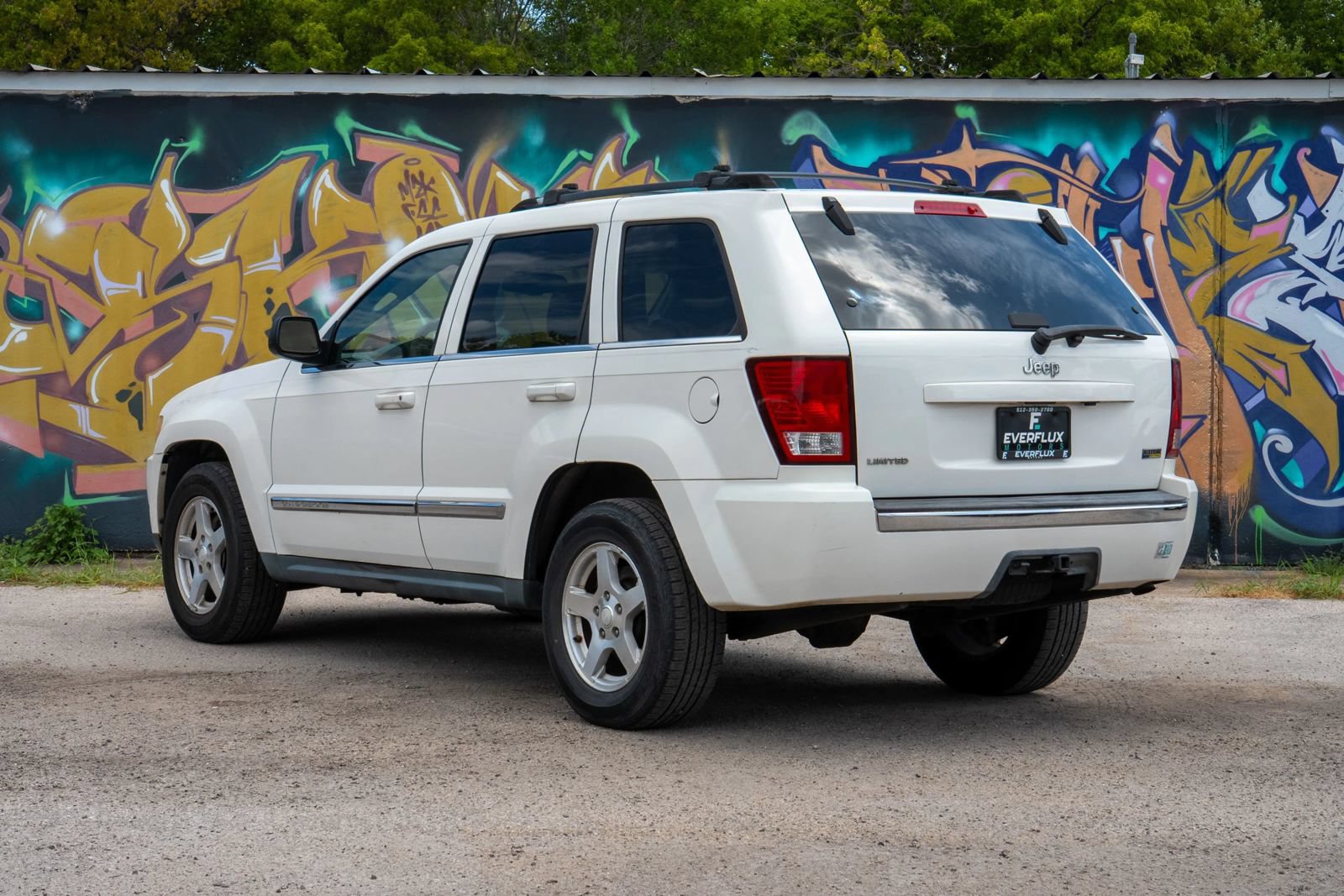 Used 2007 Jeep Grand Cherokee Limited RWD image 10