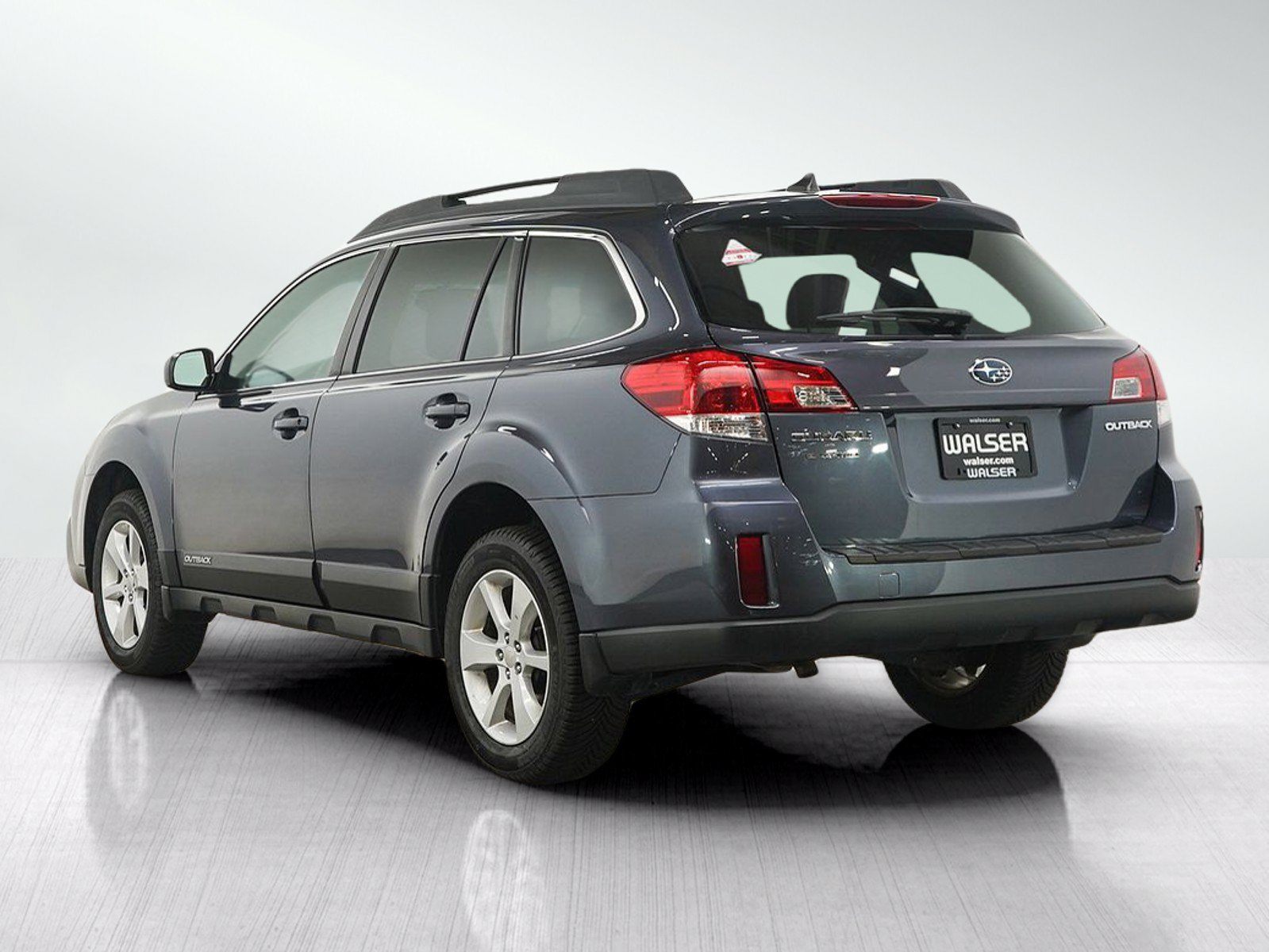 Used 2014 Subaru Outback 2.5i Premium AWD/4WD image 3