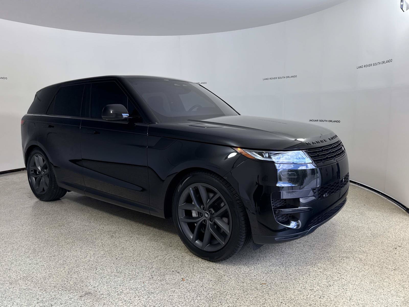 Used 2023 Land Rover Range Rover Sport SE AWD/4WD image 7