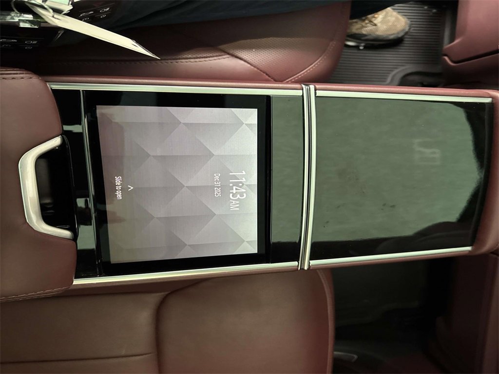 Used 2023 Land Rover Range Rover Autobiography image 15