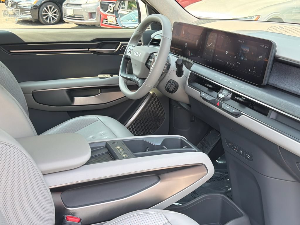 Certified 2024 Kia EV9 Wind AWD/4WD image 16