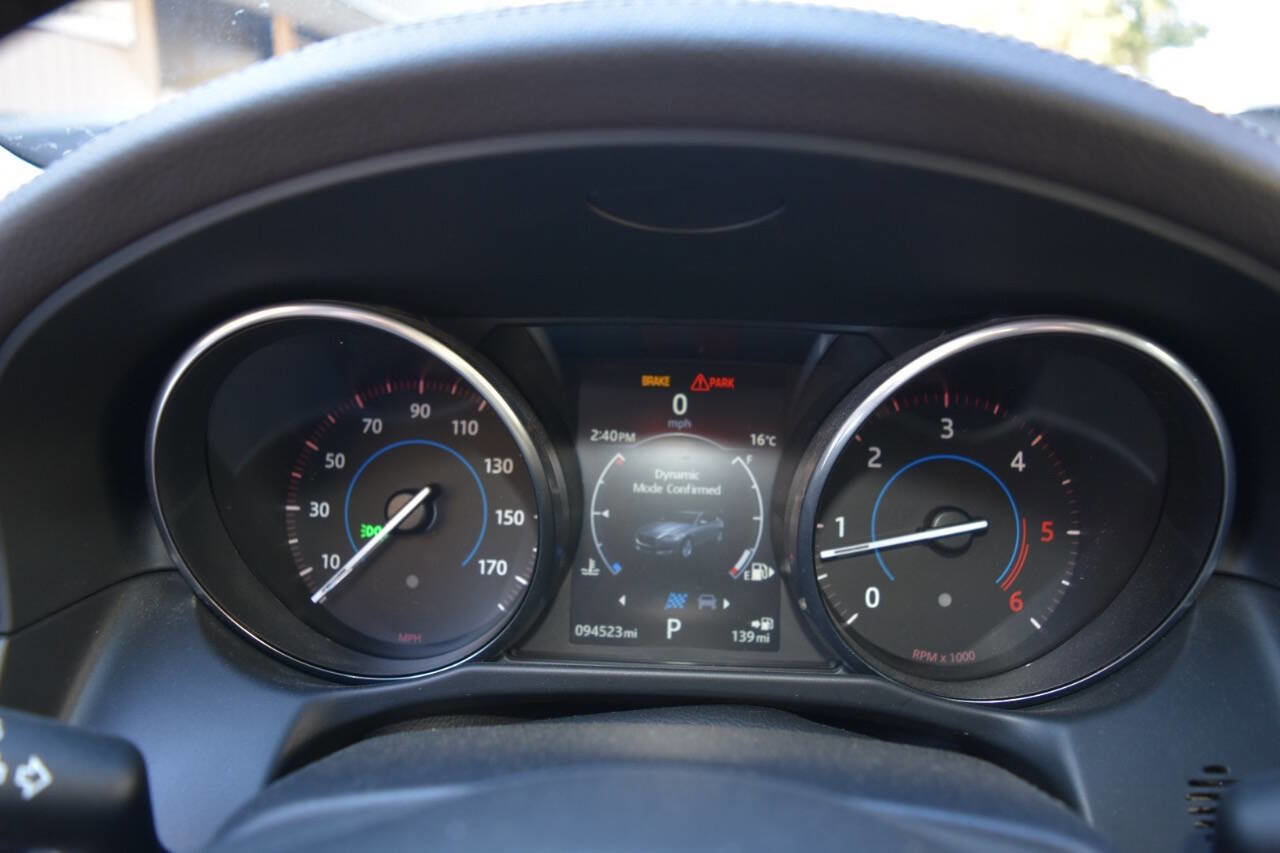 Used 2017 Jaguar XF Premium image 62