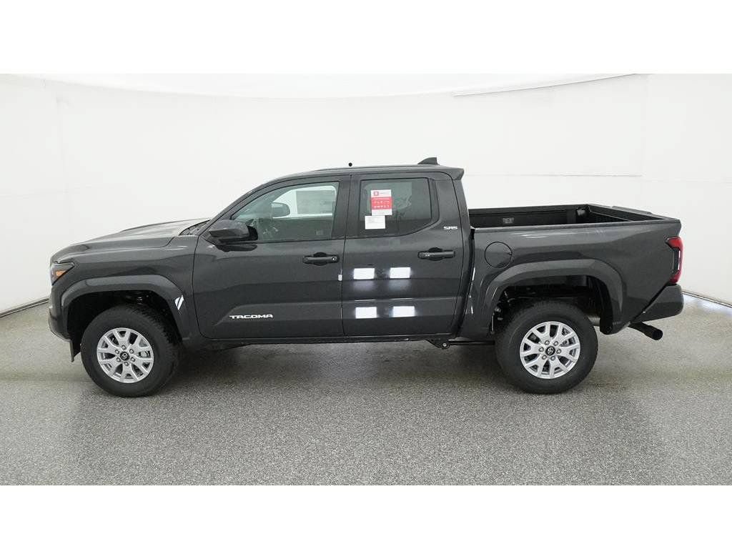 Used 2025 Toyota Tacoma SR5 RWD image 5