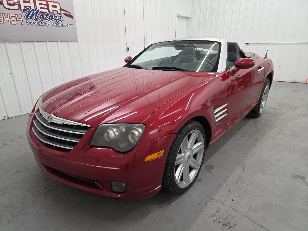 Used 2005 Chrysler Crossfire Limited image 25