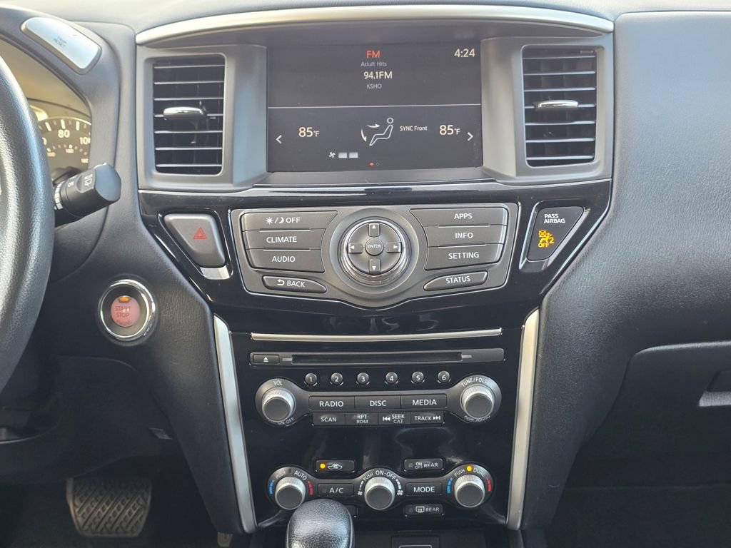 Used 2018 Nissan Pathfinder SV image 13