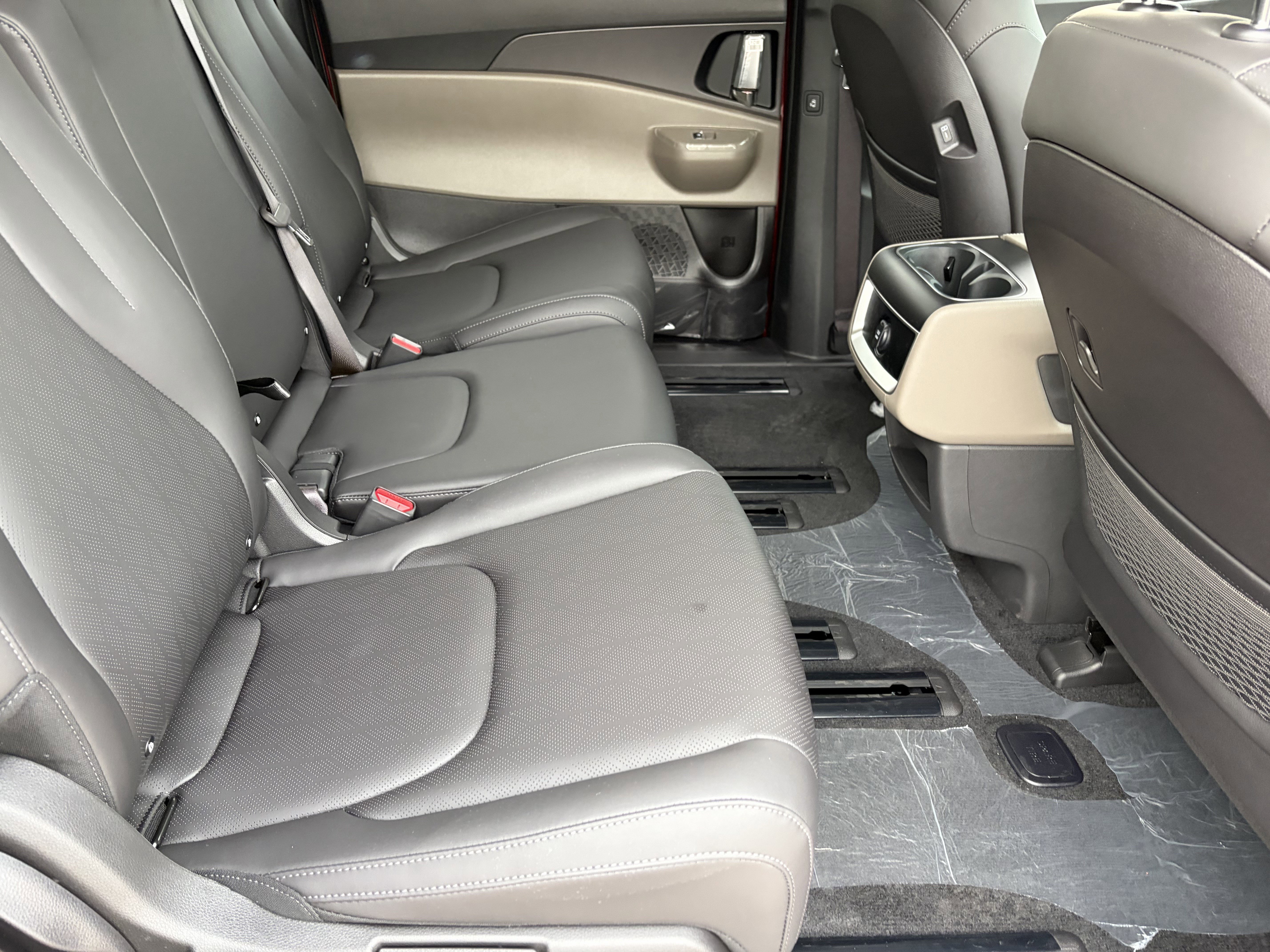 New 2026 Kia Carnival EX image 15