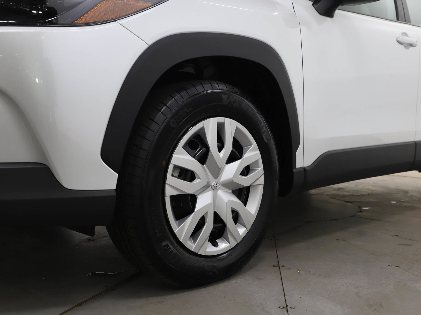 Used 2026 Toyota Corolla Cross L image 27