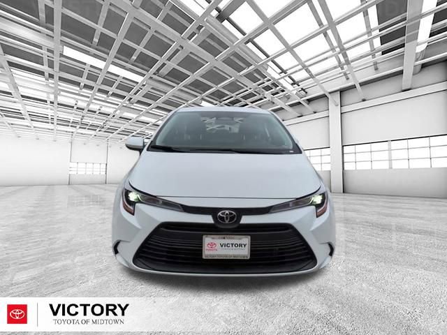 Used 2026 Toyota Corolla LE w/ LE Premium Package FWD image 8