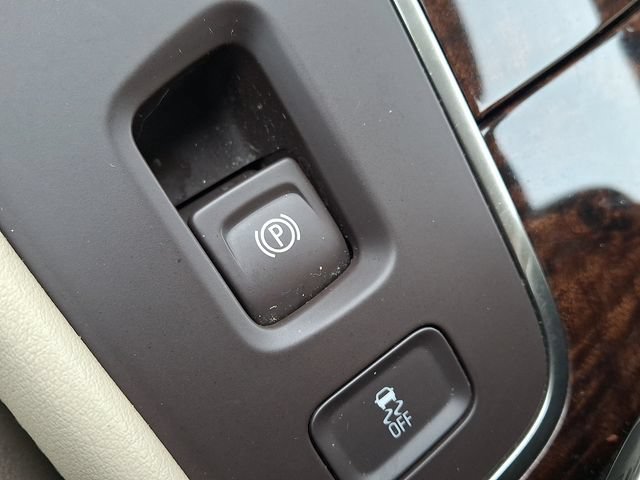 Used 2015 Buick LaCrosse FWD image 23