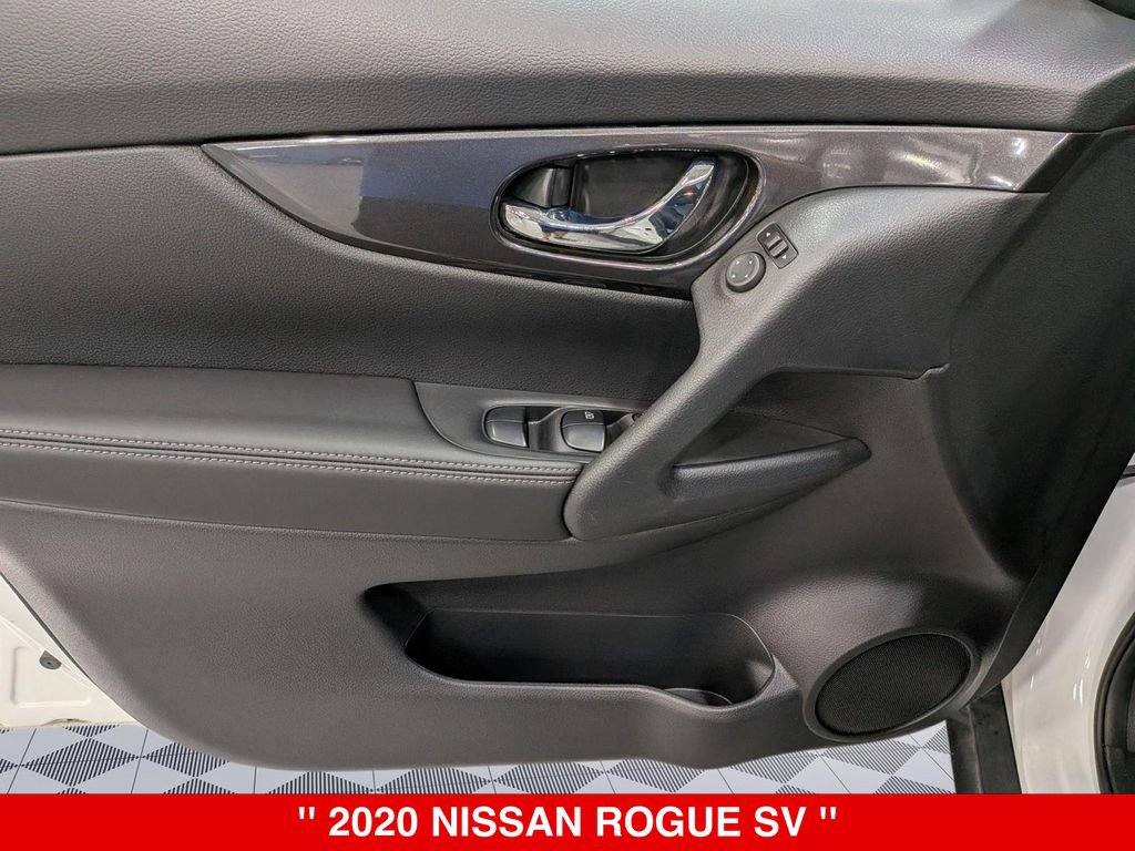 Used 2020 Nissan Rogue SV AWD/4WD image 13