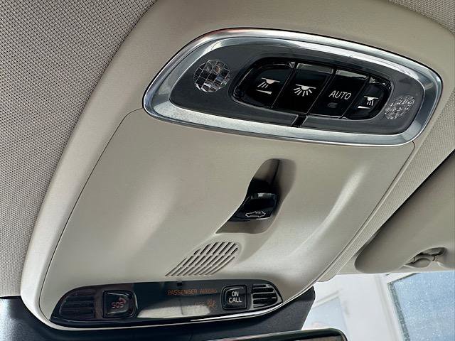 Used 2021 Volvo XC60 T5 Momentum w/ Premium Package image 29