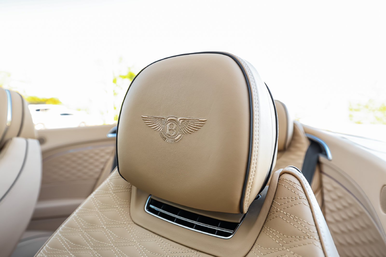 Certified 2025 Bentley Continental GT Speed AWD/4WD image 27